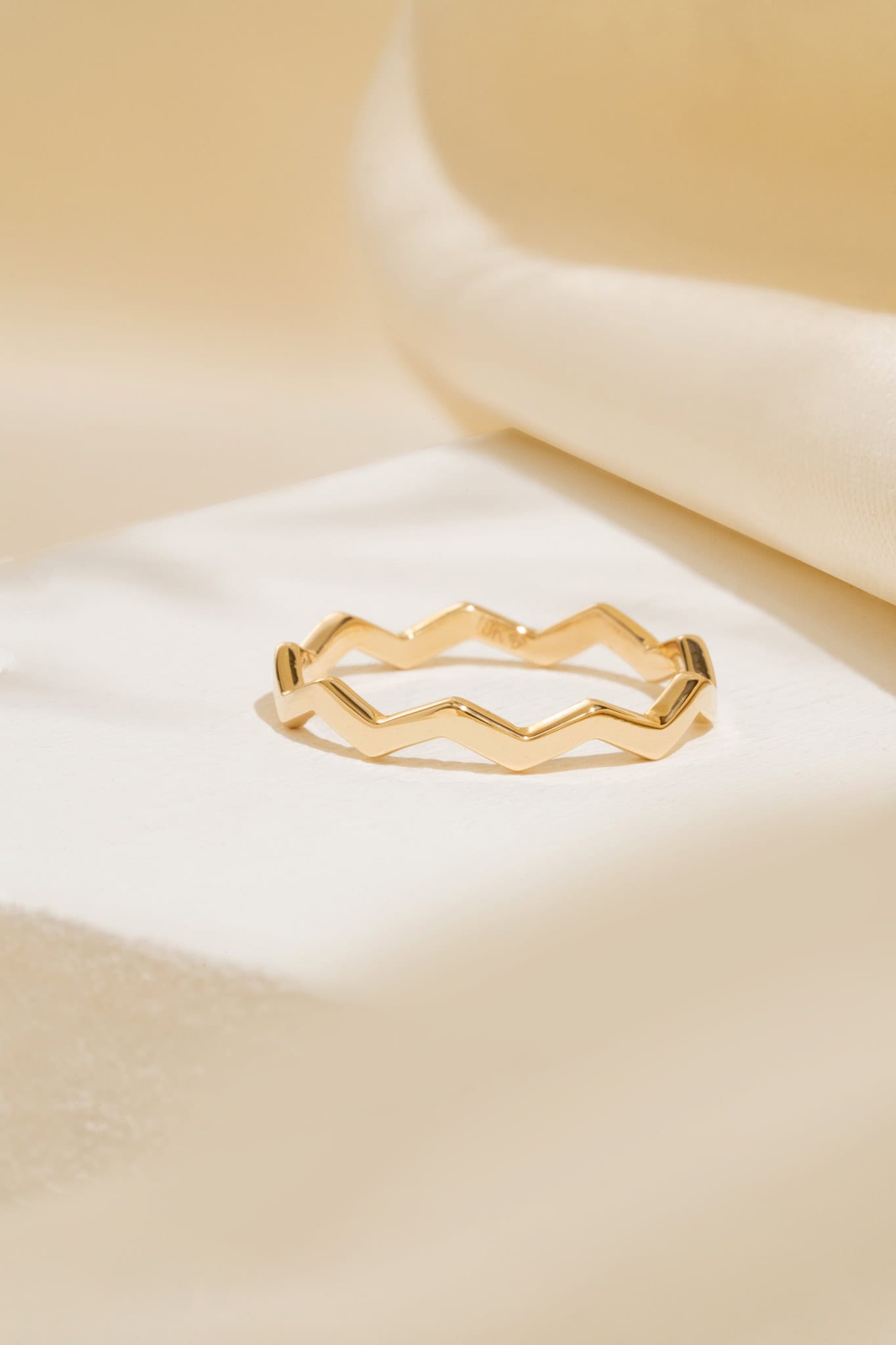 Anillo Zig Zag