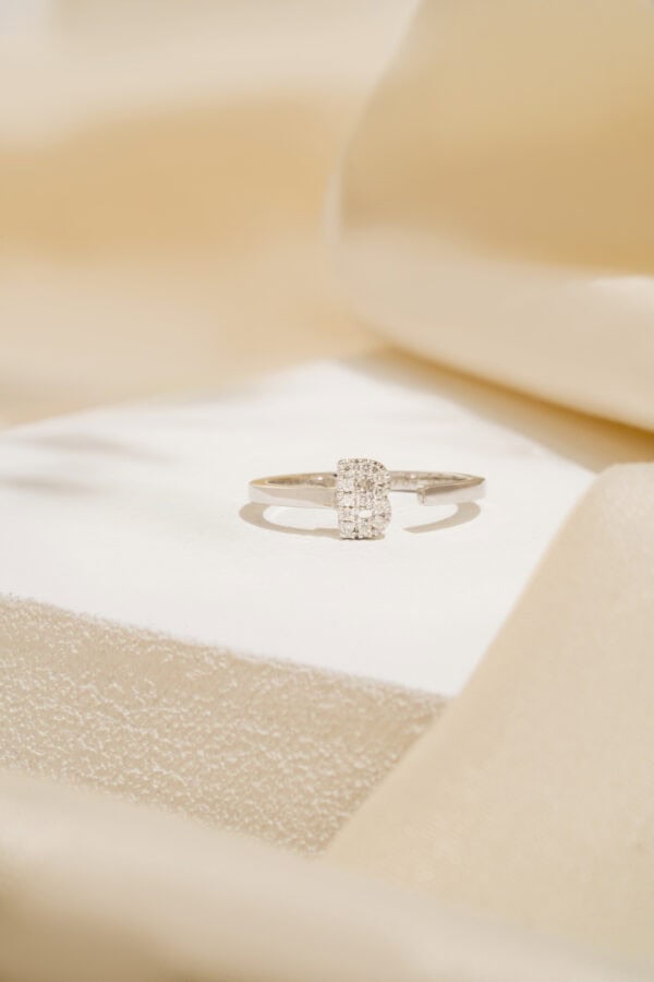 Anillo Inicial Diamantes