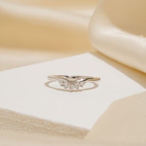 Tiara Ring