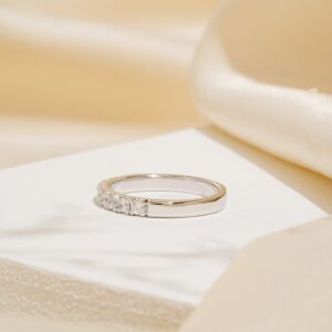 Classic Maxi Diamond Band
